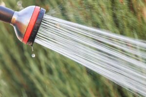 Waterleiding in de tuin aanleggen: dit heb je nodig